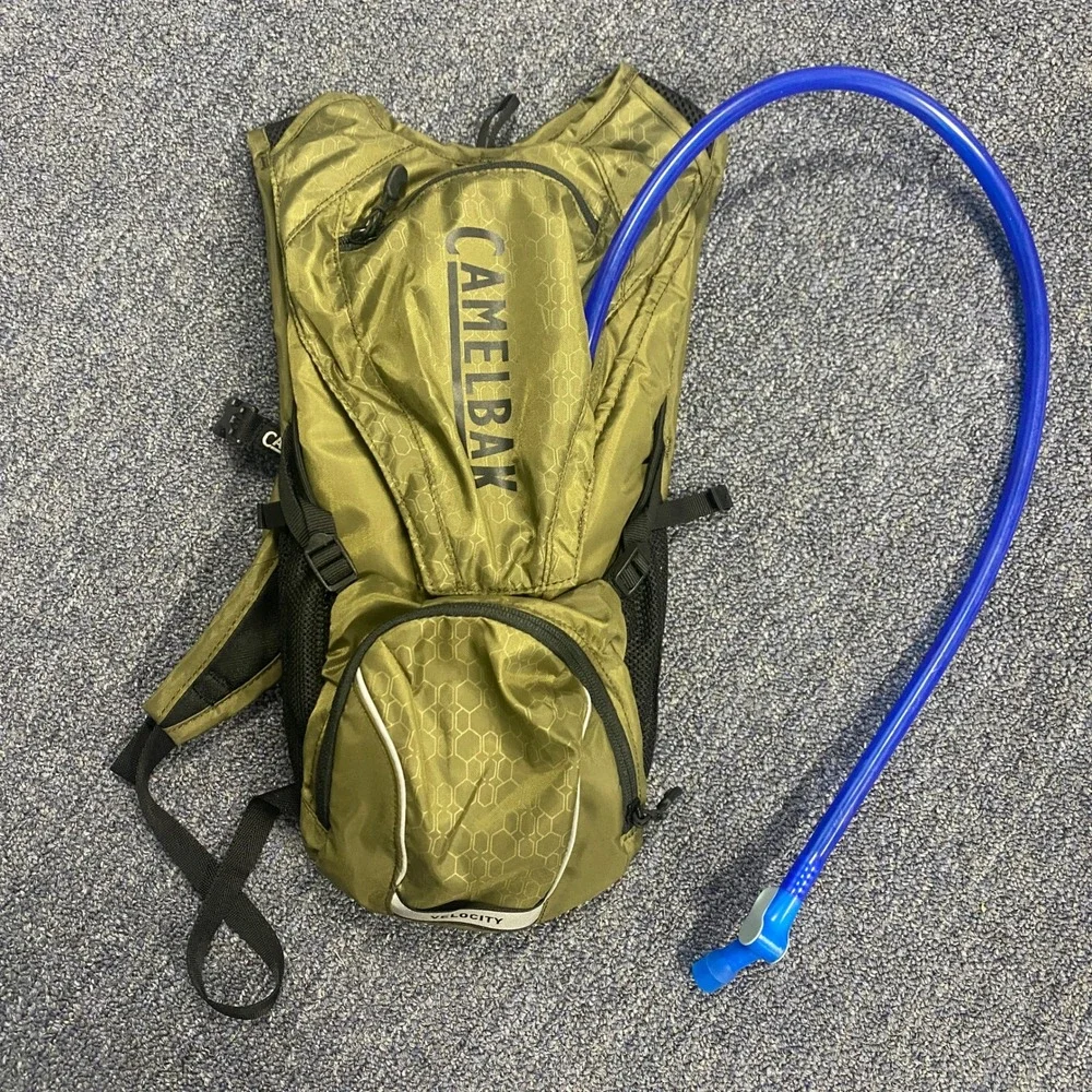 CamelBak Velocity 2.5L / 85oz Hydration Pack Olive Green Backpack Reservoir
